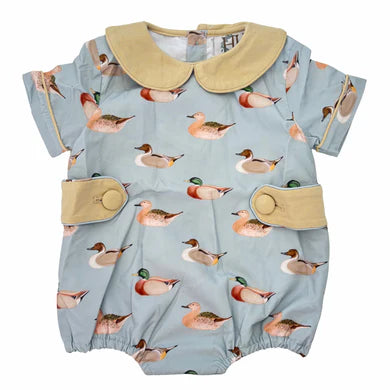 Vintage Ducks Collared Bubble